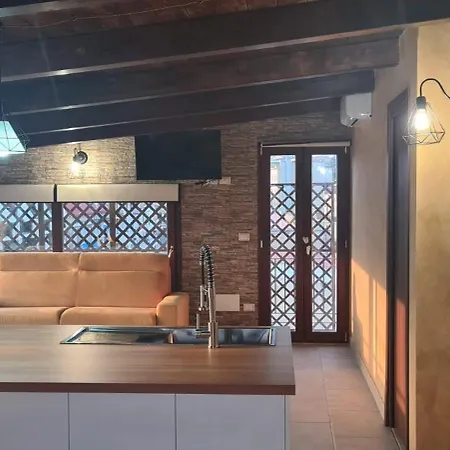 Around The World Bed & Breakfast Villa San Giovanni