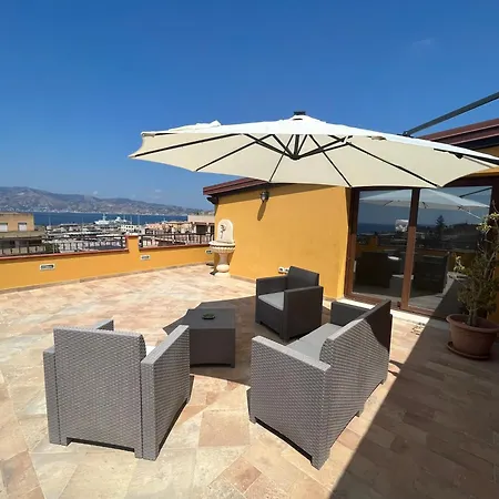 Around The World 2* Villa San Giovanni