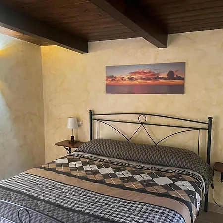 Around The World 2* Villa San Giovanni