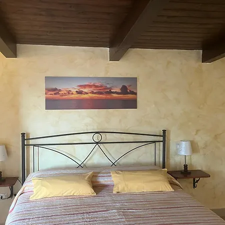 Around The World Bed & Breakfast 2*