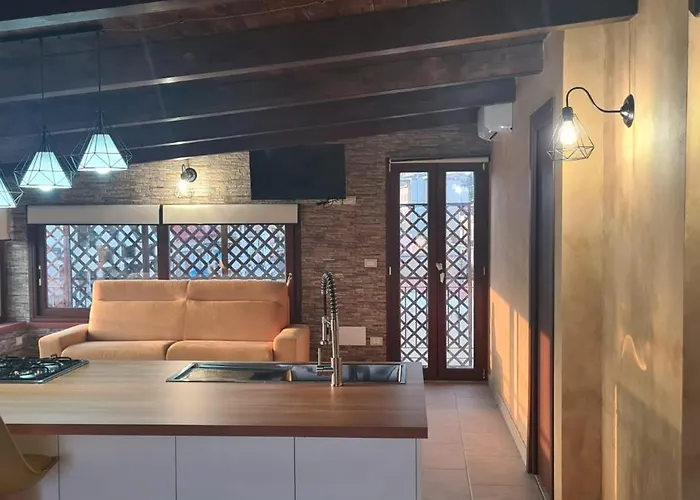 Around The World Bed and breakfast Villa San Giovanni