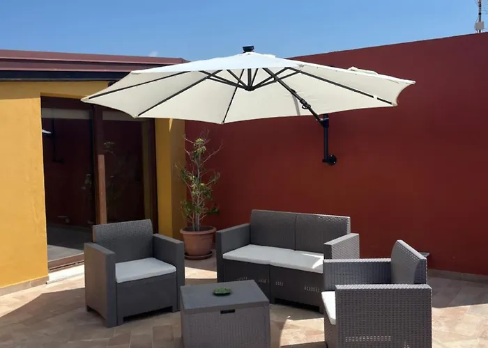 Around The World Bed and breakfast 4*