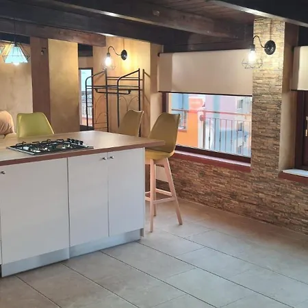 Bed and breakfast Around The World 4*