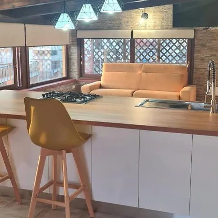 Around The World 4* Villa San Giovanni