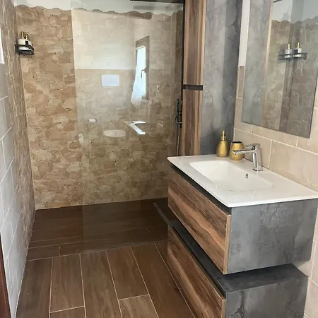 Around The World Bed & Breakfast