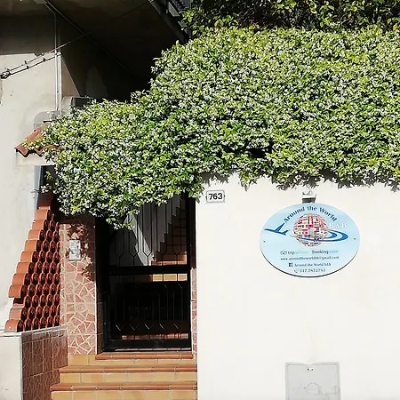 Around The World Bed and breakfast