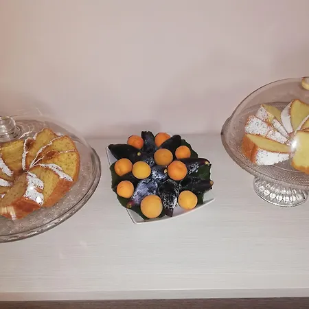 Around The World Bed & Breakfast Villa San Giovanni