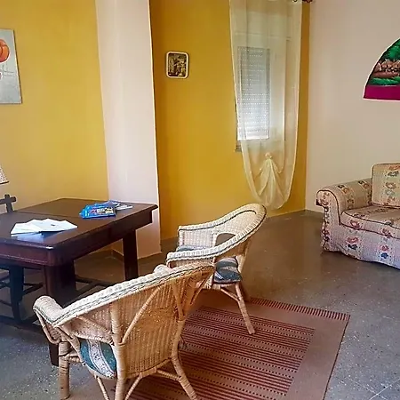 Around The World 3* Villa San Giovanni