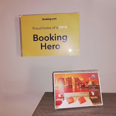 Around The World Bed and breakfast