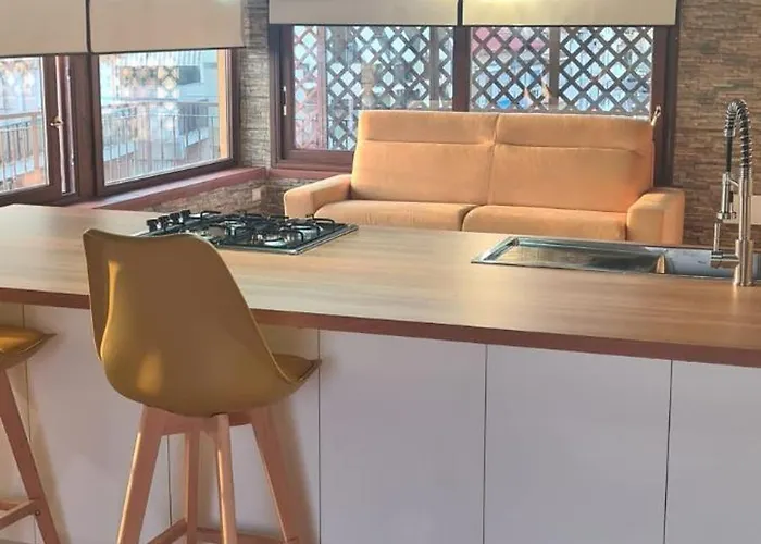 Around The World 4* וילה סן ג'ובאני