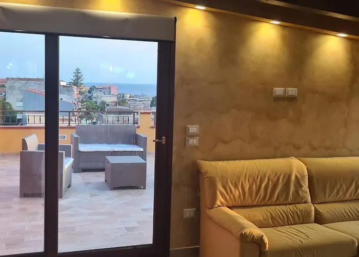 לינה וארוחת בוקר Around The World 4*