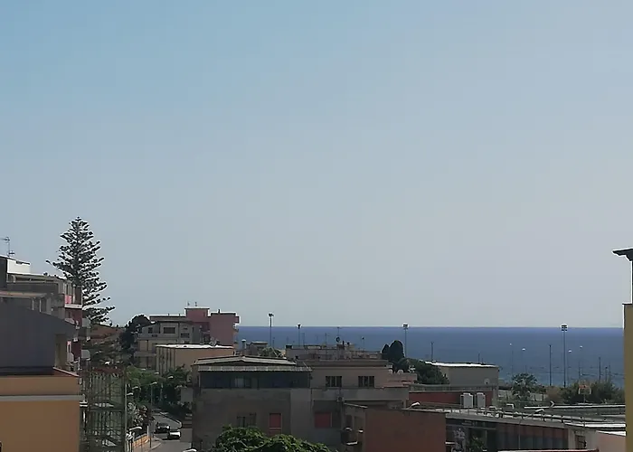 Around The World לינה וארוחת בוקר 4*