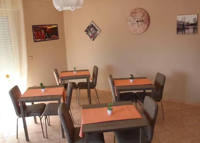 Couette-café Around The World