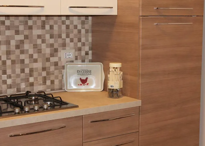 לינה וארוחת בוקר Around The World