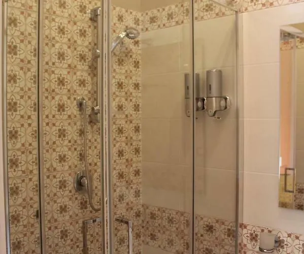 Around The World וילה סן ג'ובאני